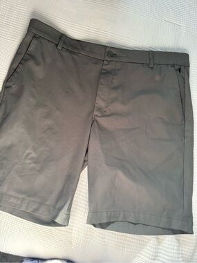 Men's Classic Performance Shorts - olive green